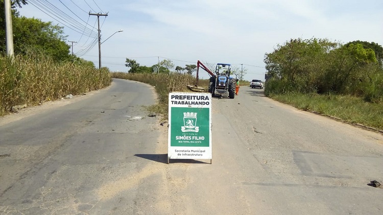 Prefeitura realiza serviços de roçagem em rotatórias do CIA